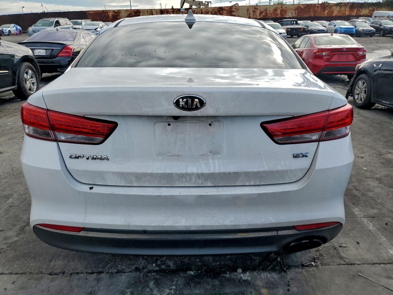 Kia Optima Ex Image 9
