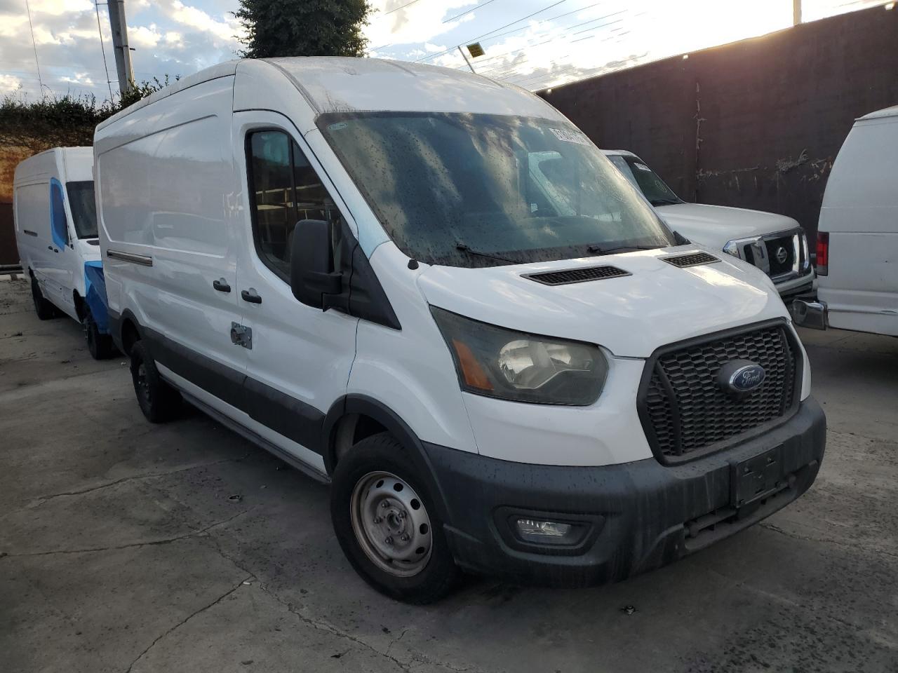 Ford Transit T-150 Image 4