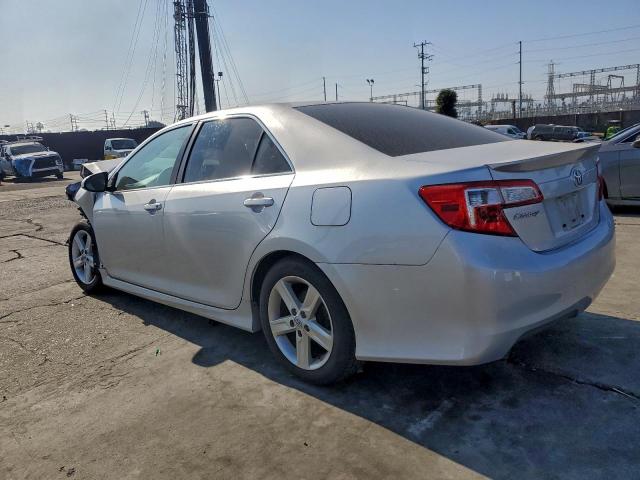 Toyota Camry L Image 11