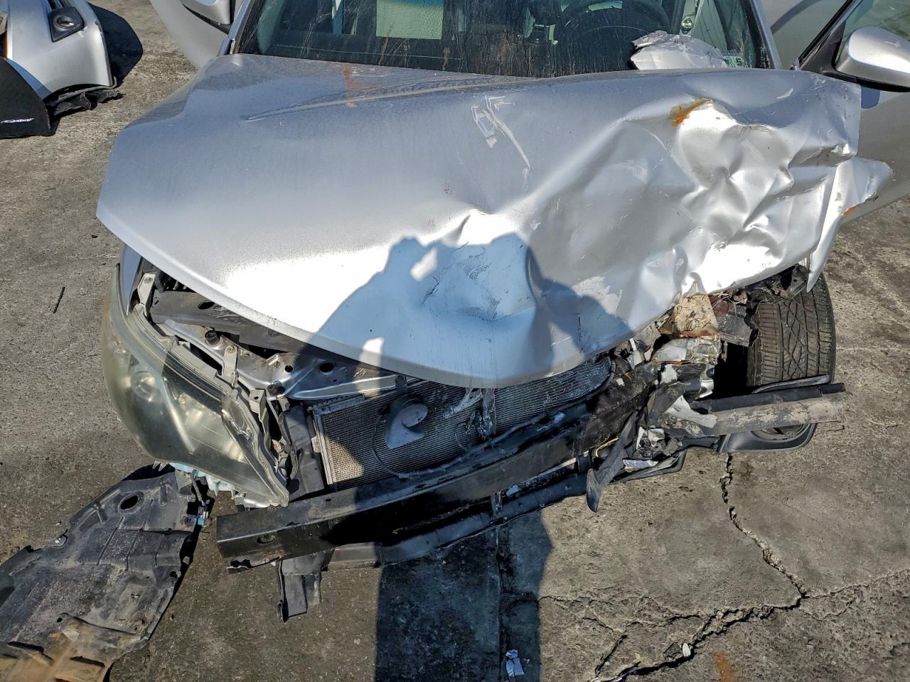 Toyota Camry L Image 10