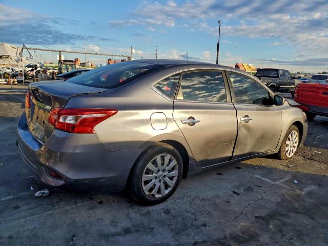 Nissan Sentra S Image 6