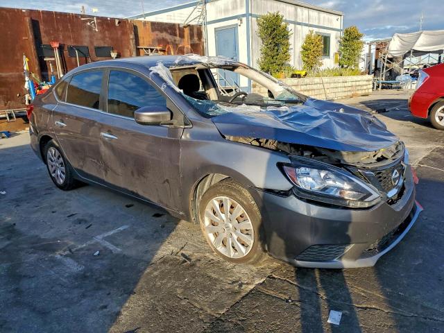 Nissan Sentra S Image 2