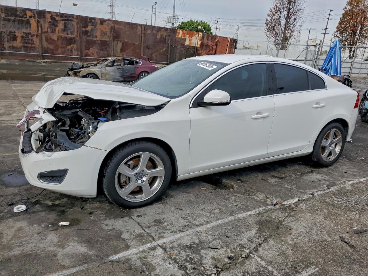 Volvo S60 T5 Image 1