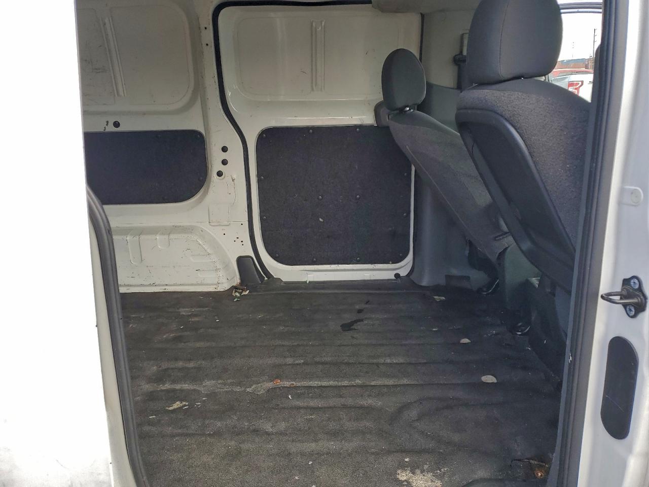 Nissan Nv 2.5s Image 7