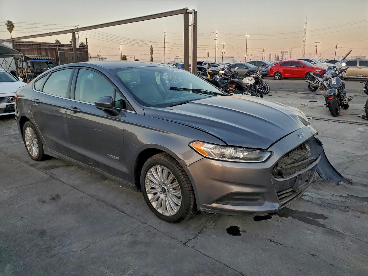 Ford Fusion S Hybrid Image 7