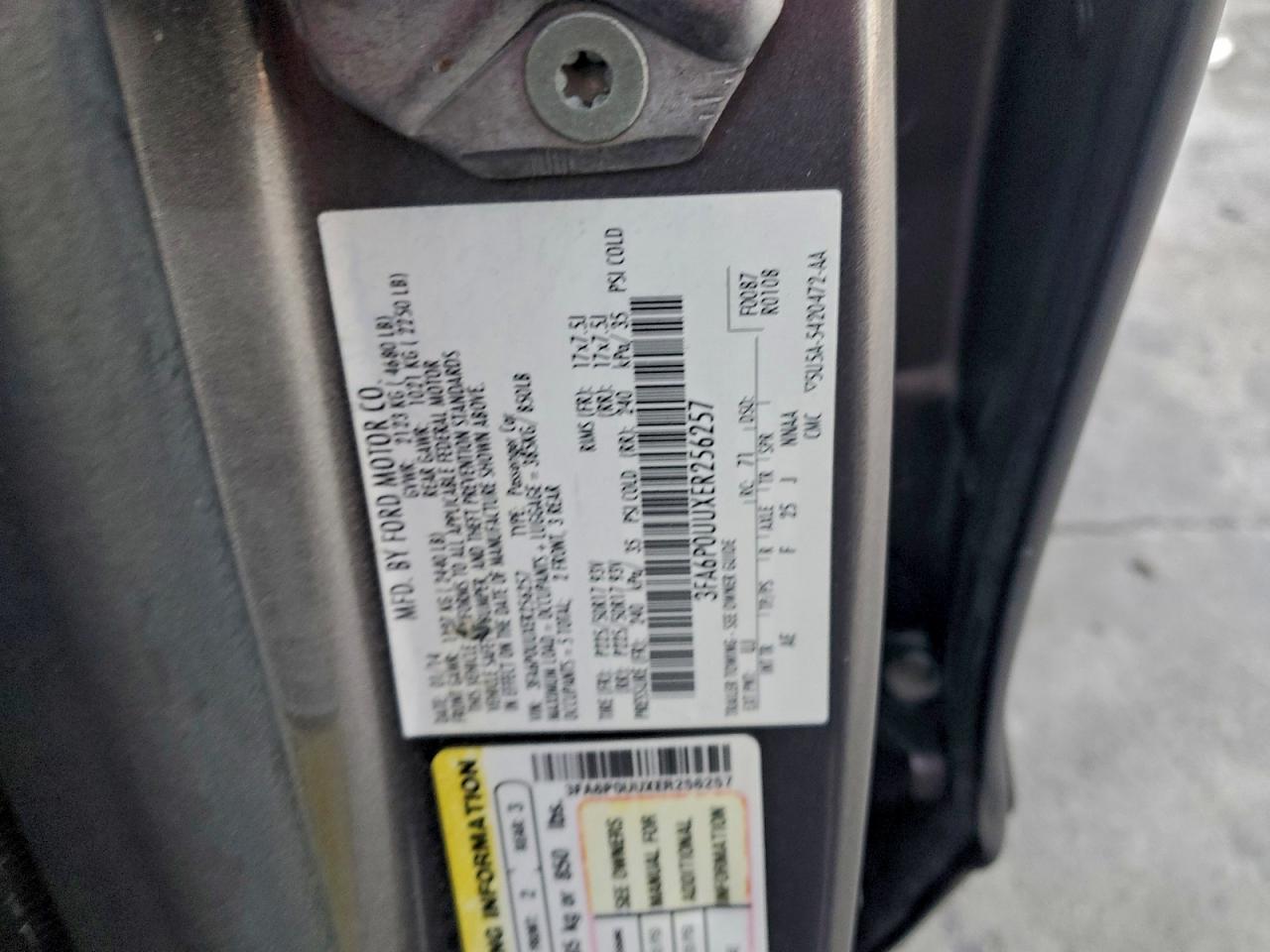 Ford Fusion S Hybrid Image 10