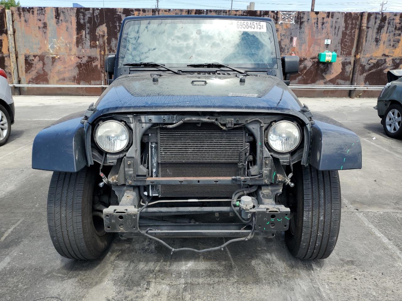 Jeep Wrangler Sahara Image 7