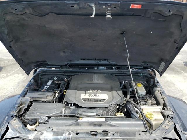 Jeep Wrangler Sahara Image 12