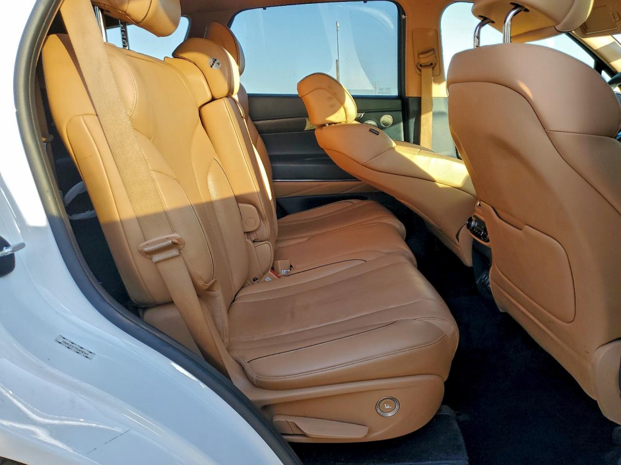 Genesis GV80 Base Image 7