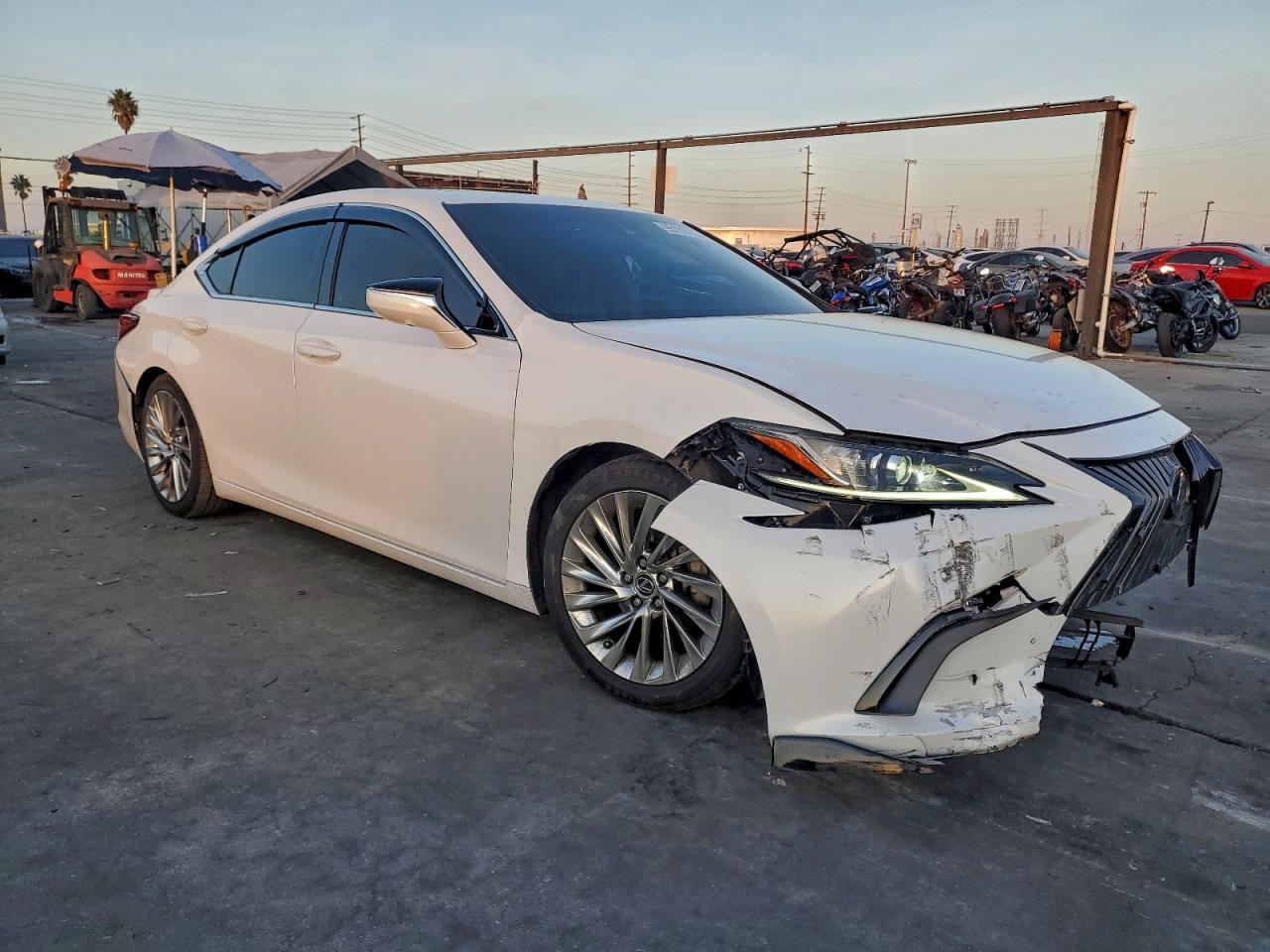 Lexus Es 300h Image 3