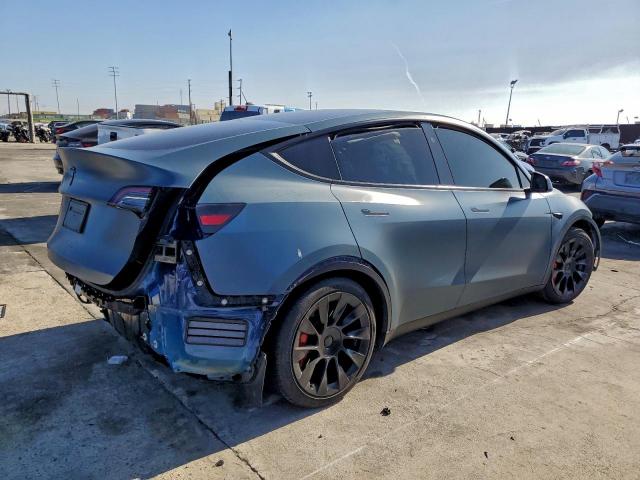 Tesla Model Y Image 8