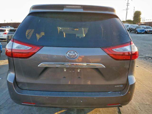 Toyota Sienna Xle Image 13