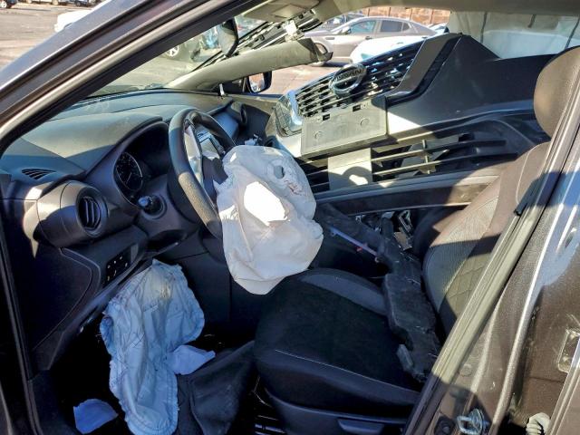 Nissan Kicks S Image 3