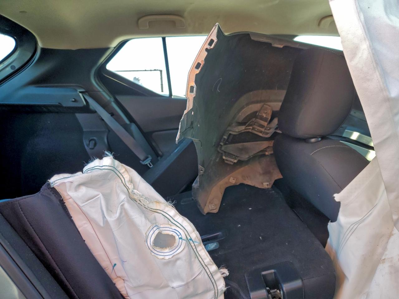 Nissan Kicks S Image 10