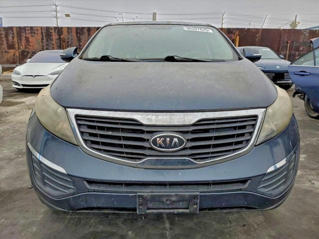 Kia Sportage Base Image 4