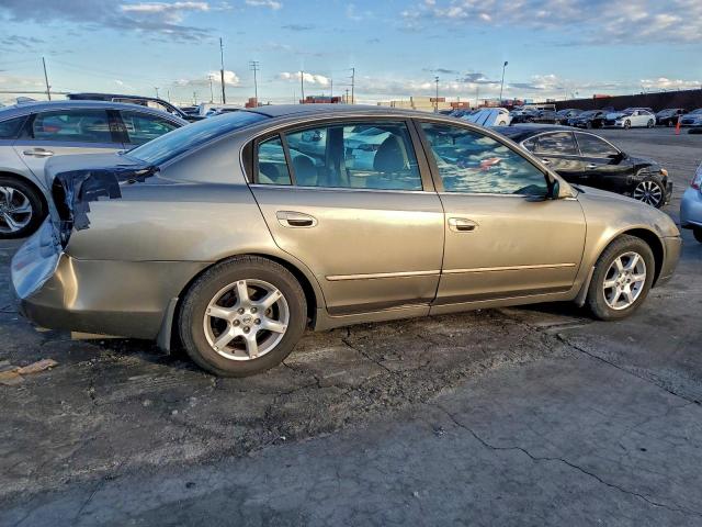 Nissan Altima S Image 3