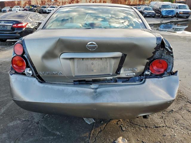 Nissan Altima S Image 5