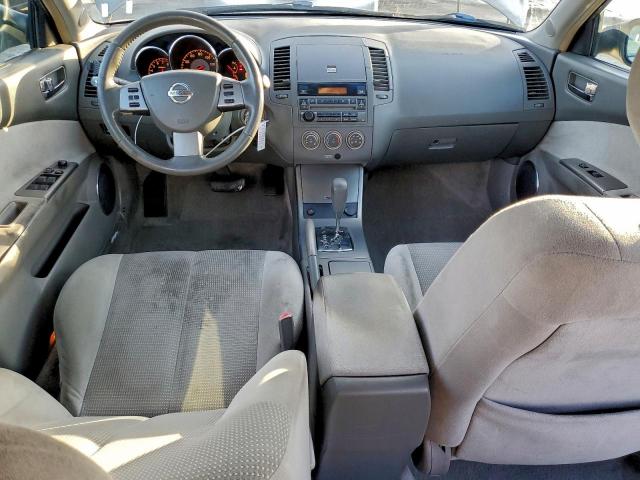 Nissan Altima S Image 6