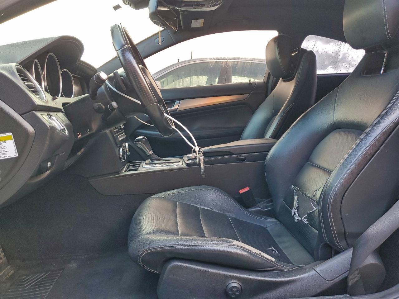 Mercedes-Benz C-Class 250 Image 4