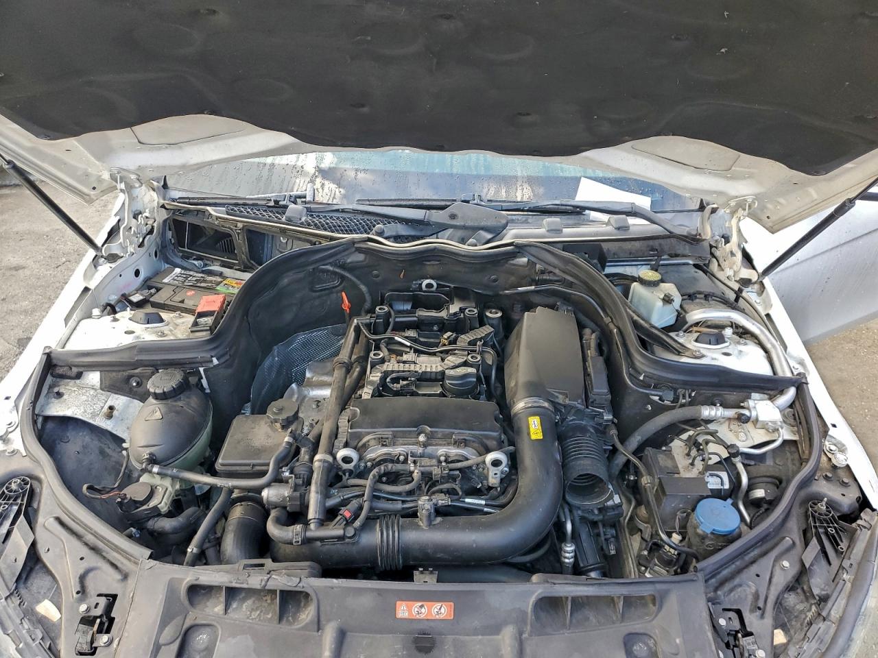 Mercedes-Benz C-Class 250 Image 6