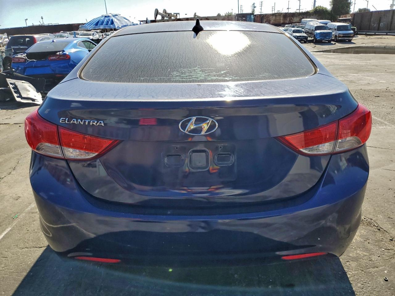 Hyundai ELANTRA Gls Image 9