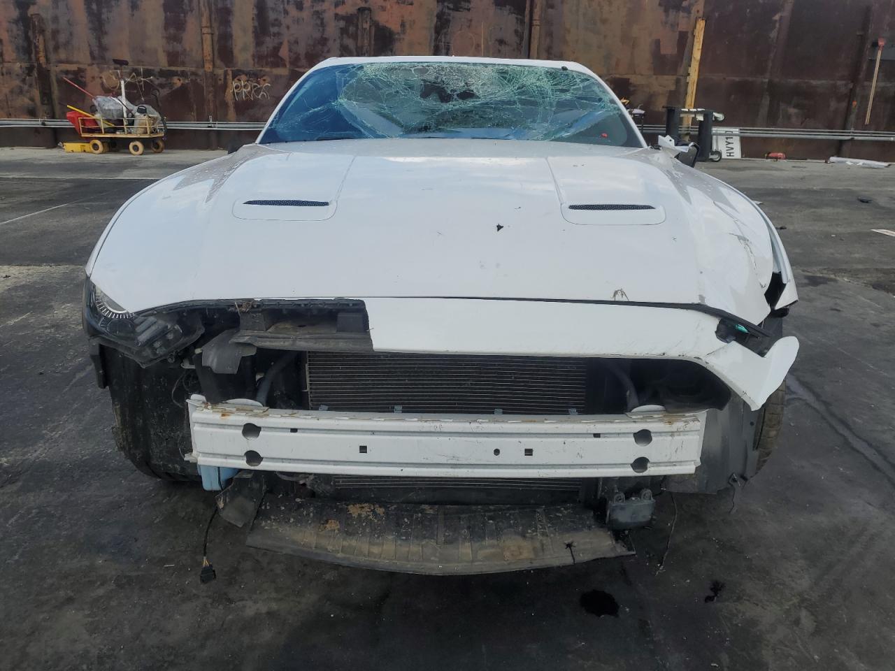 Ford Mustang Gt Image 2