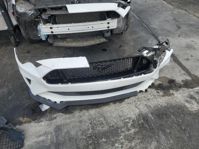 Ford Mustang Gt Image 8