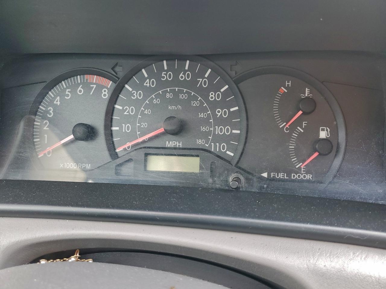 Toyota Corolla Ce Image 4