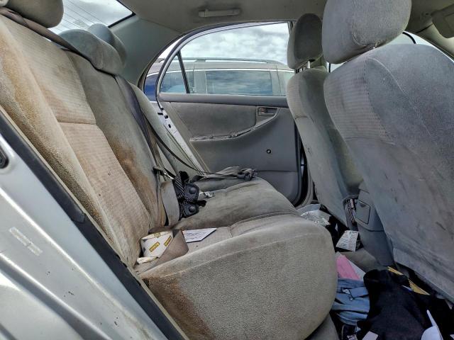 Toyota Corolla Ce Image 11