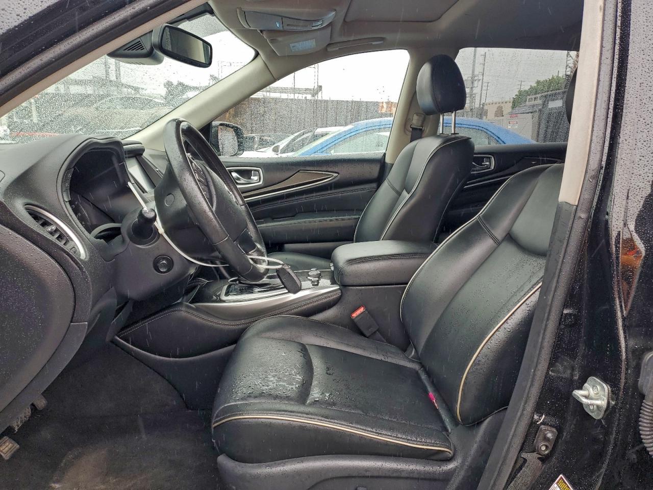 INFINITI Qx Luxe Image 11