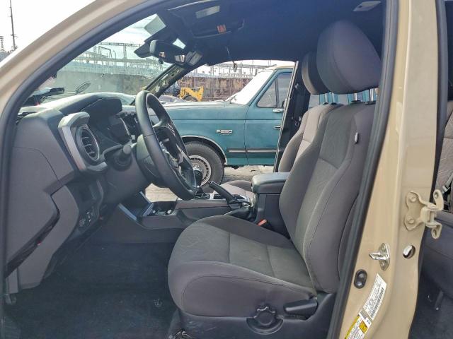 Toyota Tacoma Double Cab Image 9