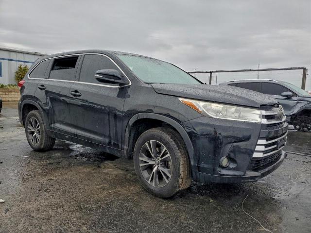 Toyota Highlander Le Image 5