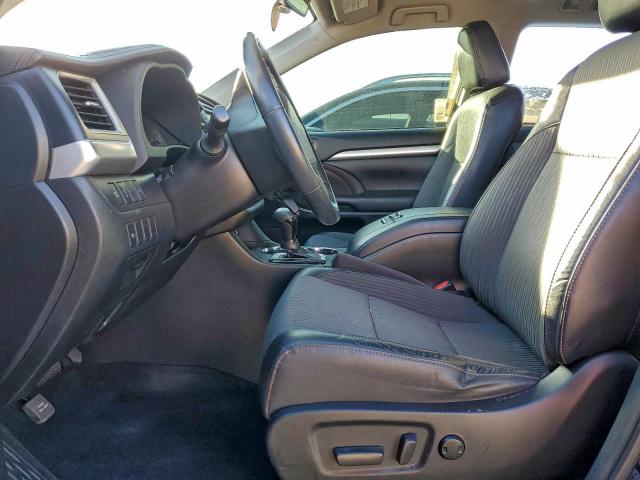 Toyota Highlander Le Image 12