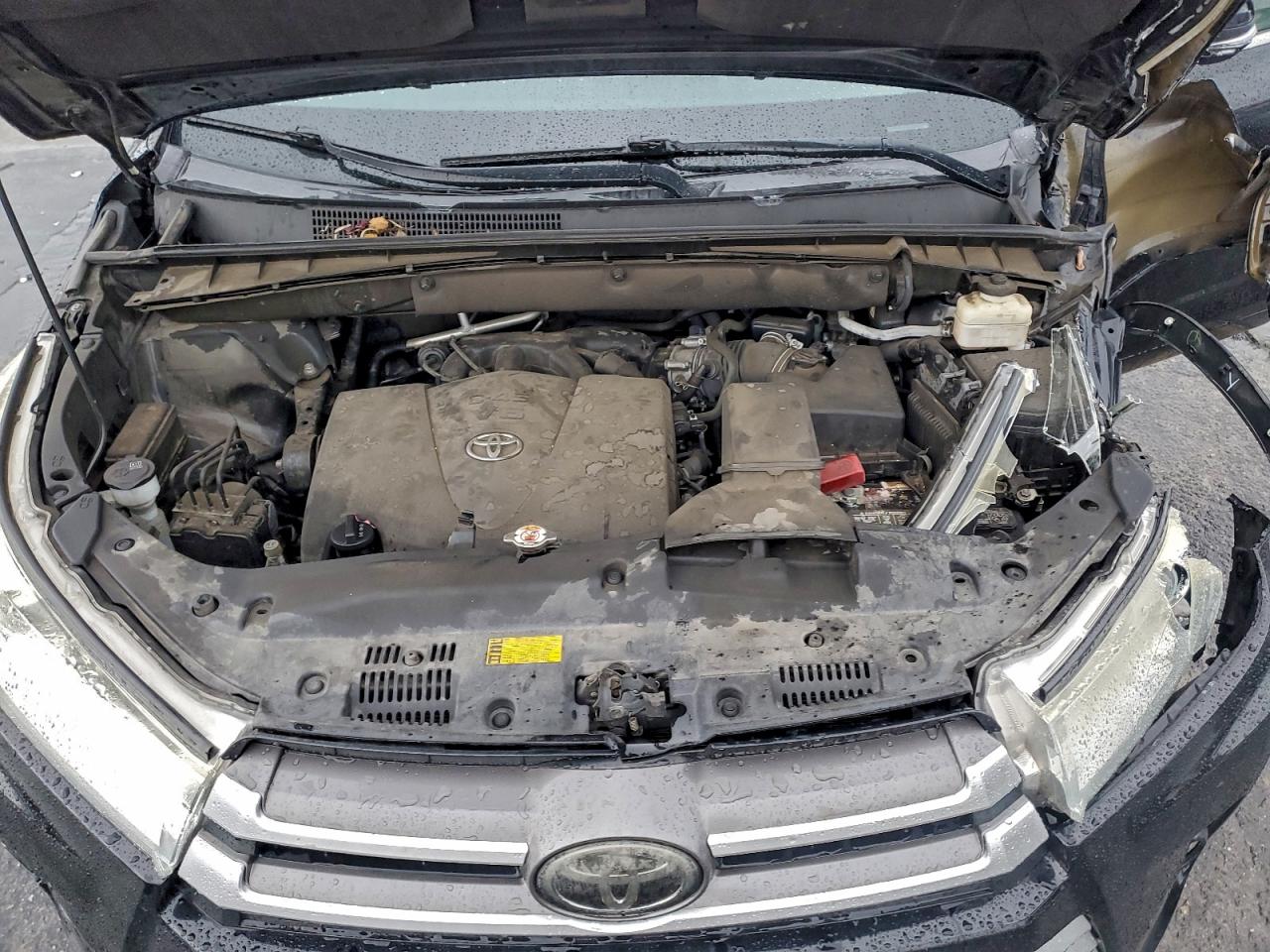 Toyota Highlander Le Image 9