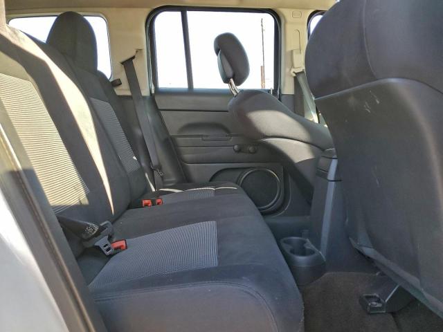 Jeep Patriot Sport Image 9