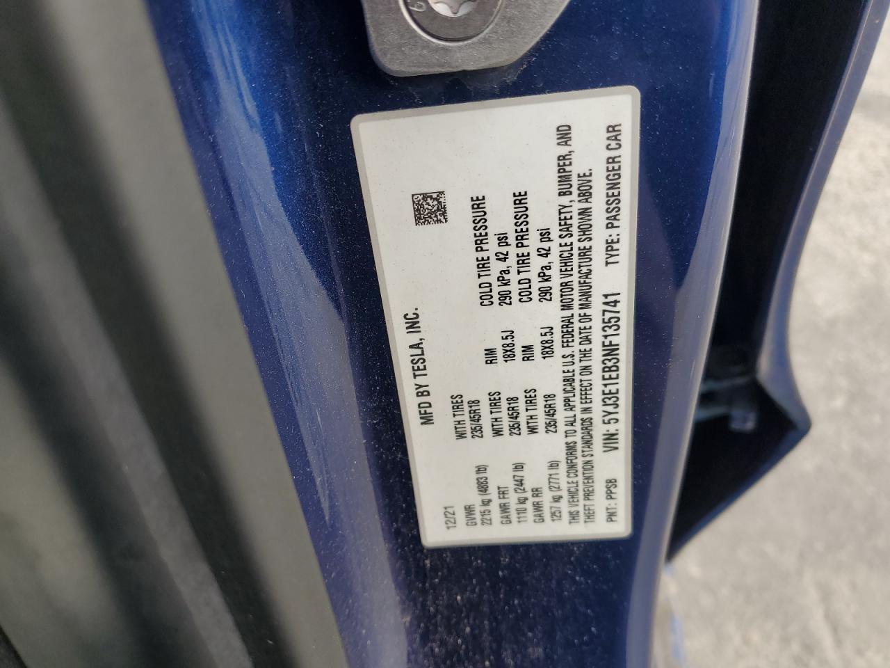 Tesla Model 3 Image 12