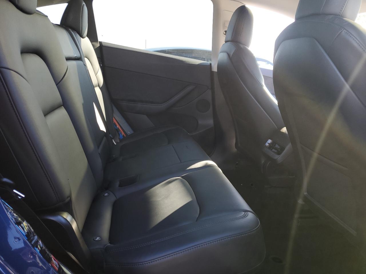 Tesla Model Y Image 3