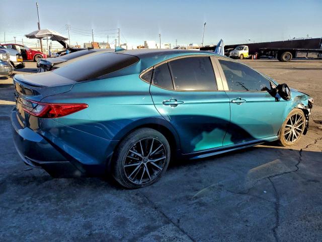 Toyota Camry Xse Image 2