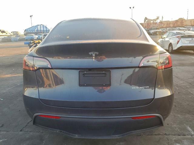 Tesla Model Y Image 6