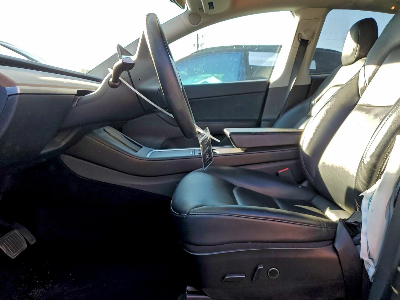 Tesla Model Y Image 2