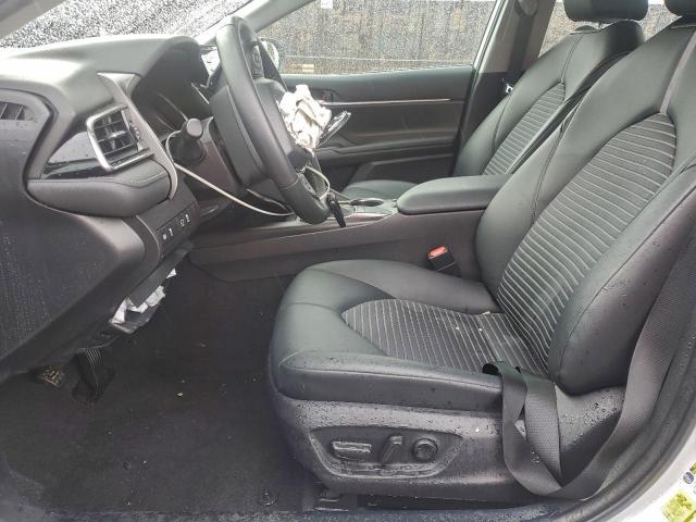 Toyota Camry Se Image 11