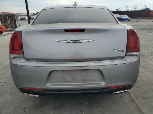 Chrysler 300 S Image 3