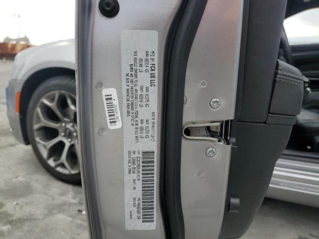 Chrysler 300 S Image 11