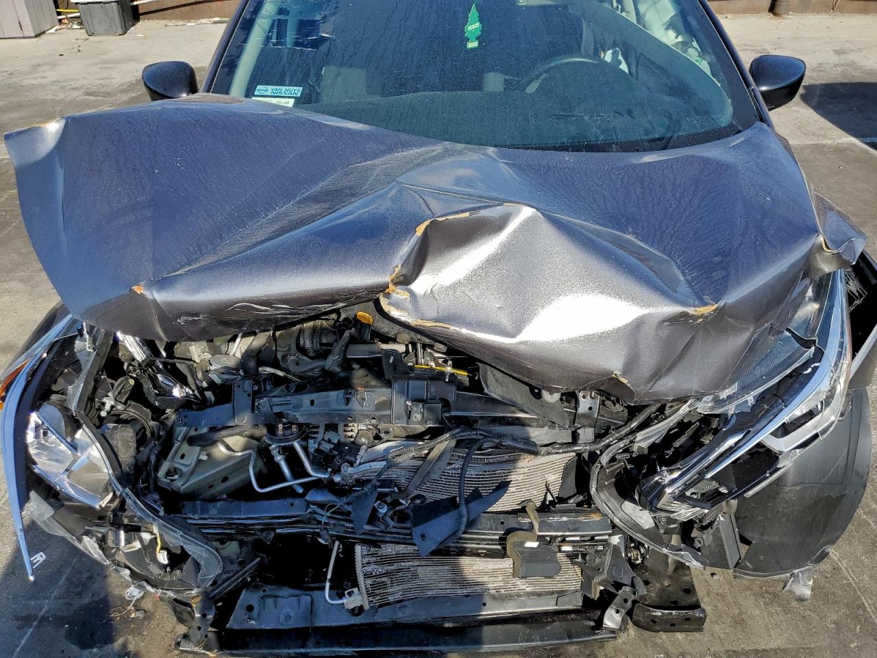 Nissan Versa S Image 10