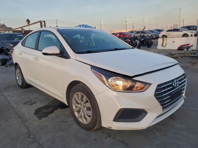 Hyundai ACCENT Se Image 2