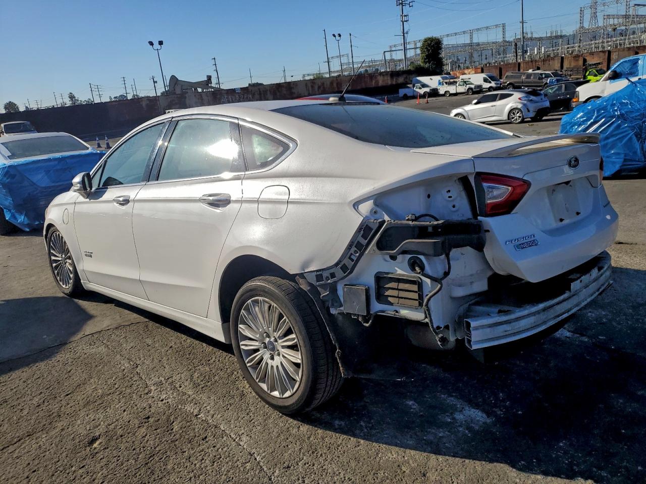 Ford Fusion Titanium Phev Image 12