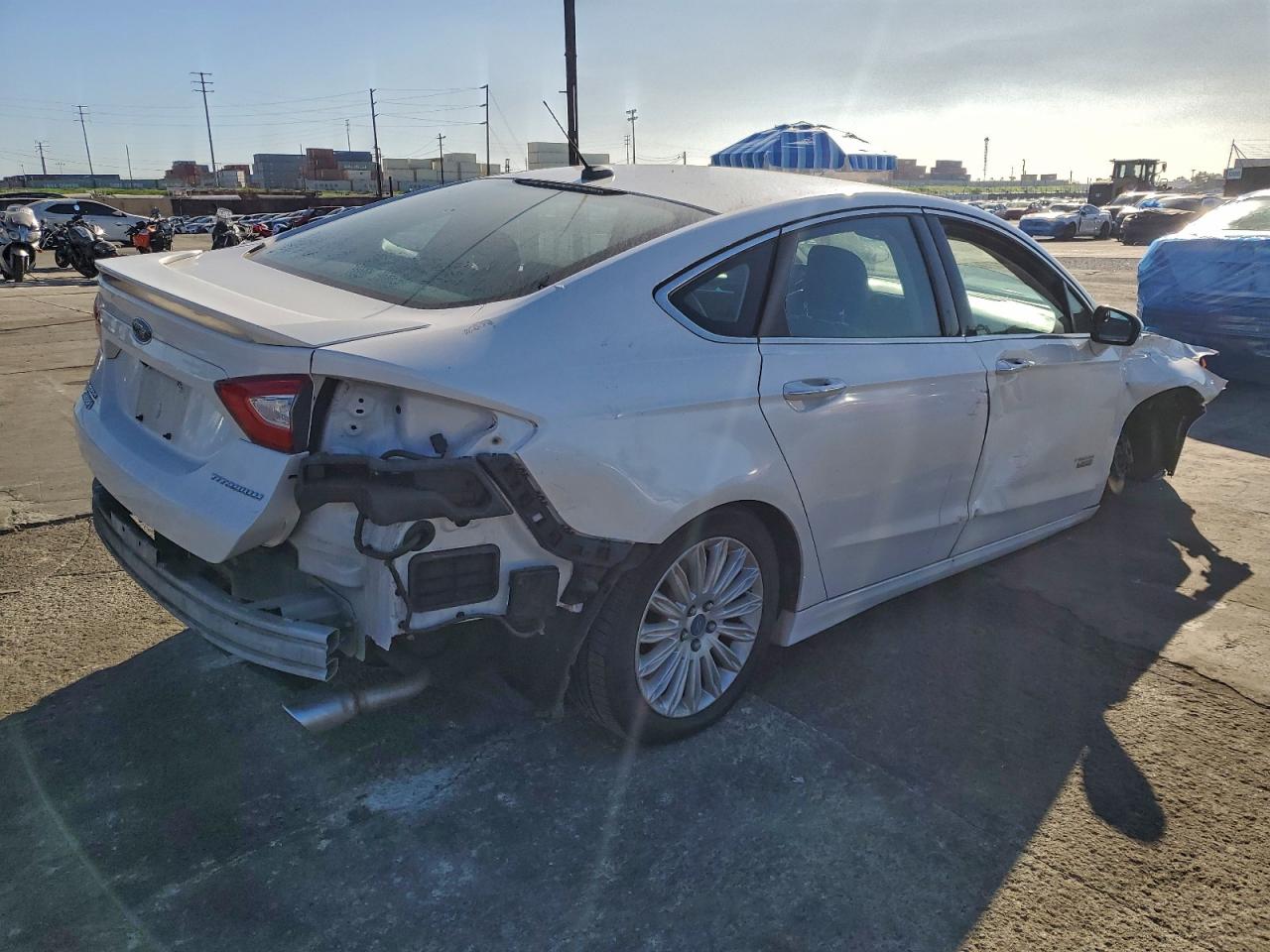 Ford Fusion Titanium Phev Image 4