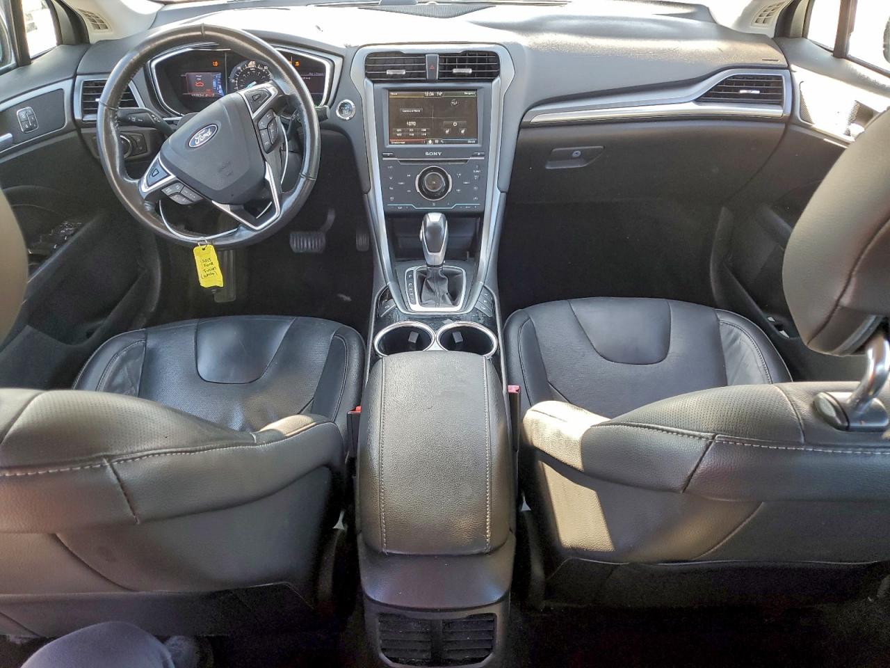 Ford Fusion Titanium Phev Image 6