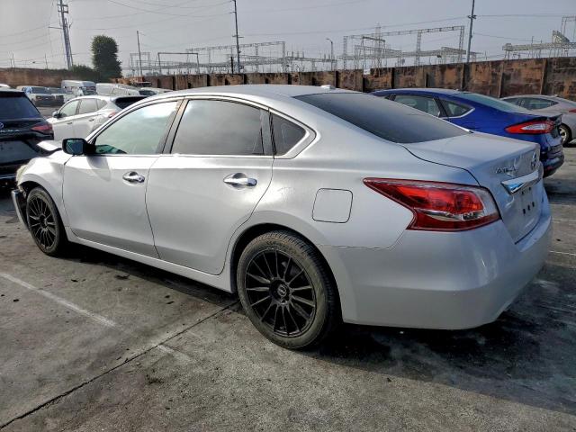 Nissan Altima 2.5 Image 4