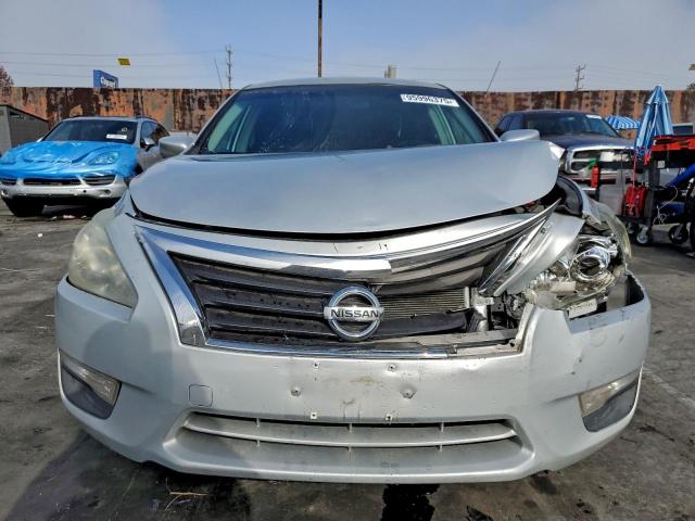 Nissan Altima 2.5 Image 12